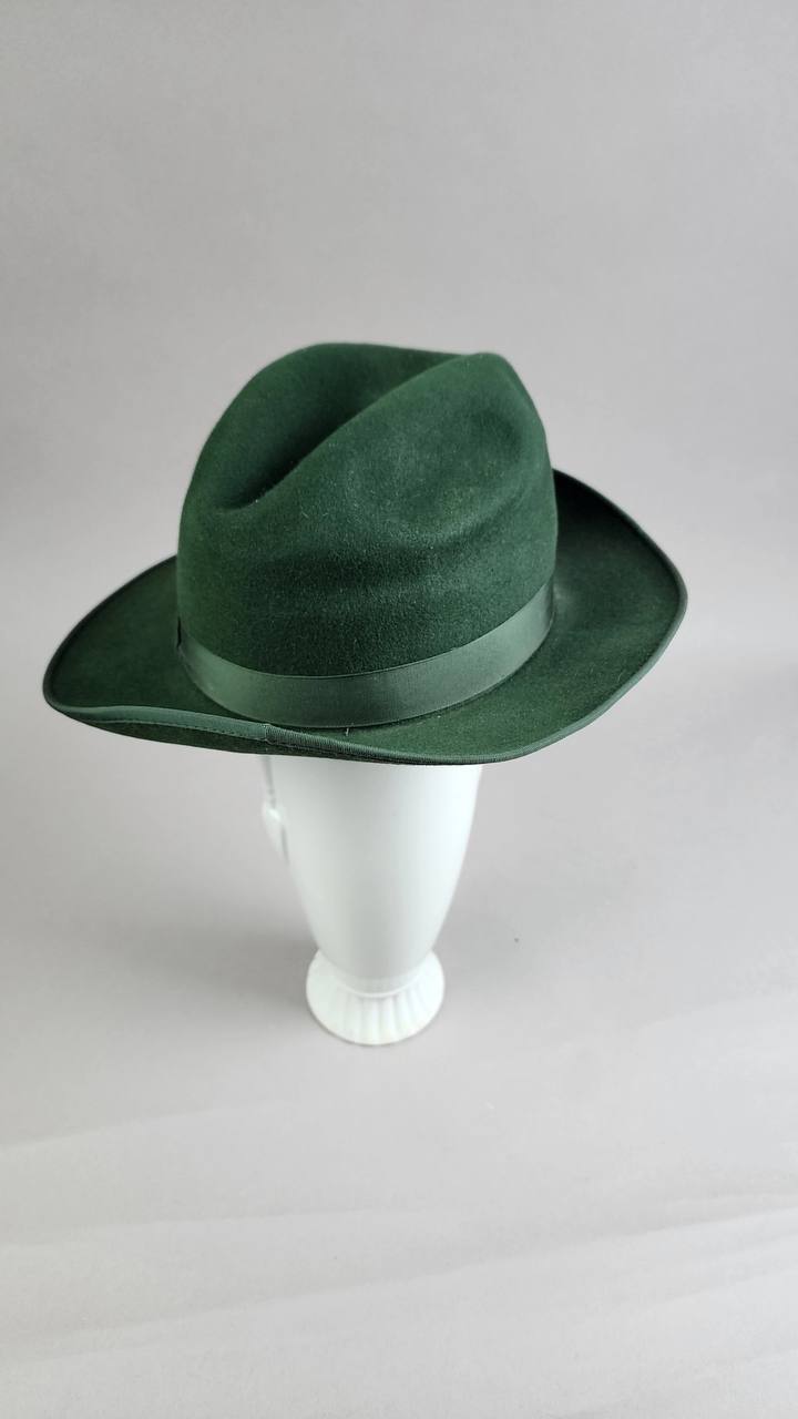 Vintage "Fedora" hat